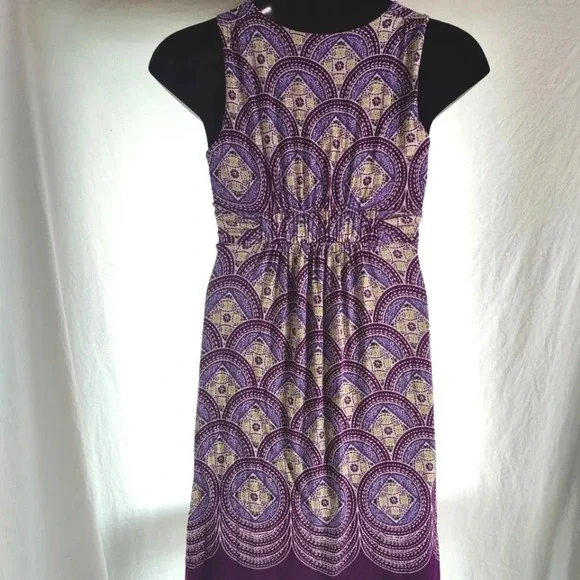 Comfortable Elle Dress EUC 💜 - Picture 6 of 9